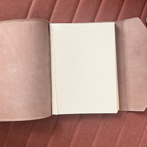 Leather bound journal - Picture 5 of 6